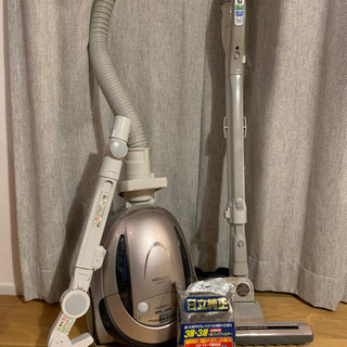 売約済み【恵庭】☆中古品☆日立 紙パック式クリーナー 掃除機 2023年製 