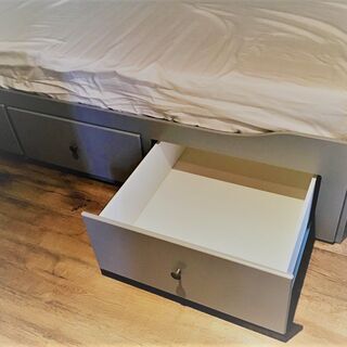 【プロによる分解費全額当方で負担します！】ダブルベッドになるソファ（11月23日~26日お渡し）