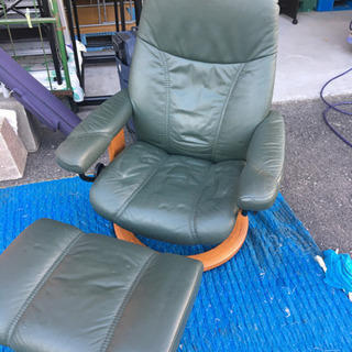●販売終了●エコーネス EKORNES オットマン付き　リクライニングチェアセット　本革　品