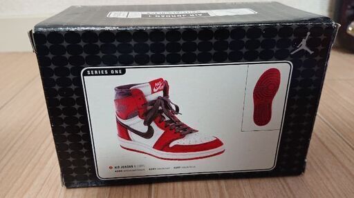 NIKE BOWEN DESIGNS製 AIR JORDAN1フィギュア 白赤 ジョーダン