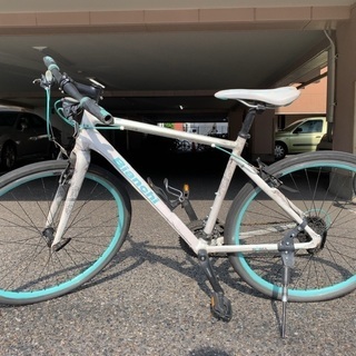 ビアンキ Bianchi ローマ4 ROMA4 クロスバイク 自転車 白 スタンド付き