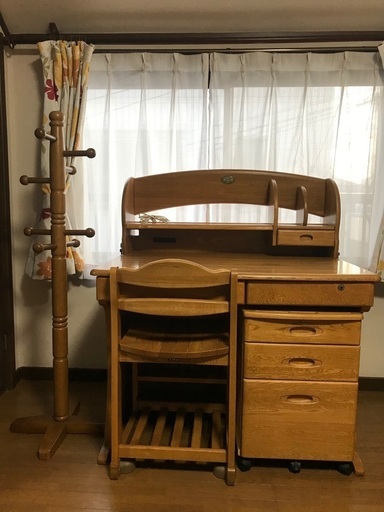 無料 学習机 カバン掛けセット ちえ 草加のキッズ用品 ベッド 家具 の中古あげます 譲ります ジモティーで不用品の処分 無料 学習机 カバン掛けセット ちえ 草加のキッズ用品 ベッド 家具 の中古あげます 譲ります ジモティーで不用品の処分
