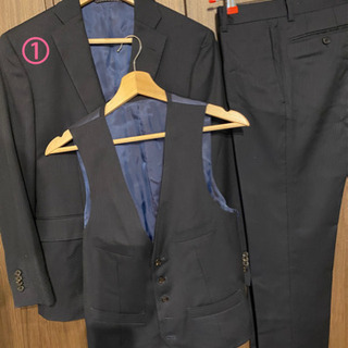 元値約9万円★スーツ3着セット★値下げ交渉可能 元値約9万円☆スーツ3着セット☆値下げ交渉可能