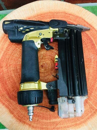 日立 NT55HM2 高圧仕上釘打ち機【リライズ野田愛宕店】【店頭取引限定