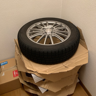 スタッドレスタイヤとアルミホイールの4本セット 1シーズン使用 155 65R14