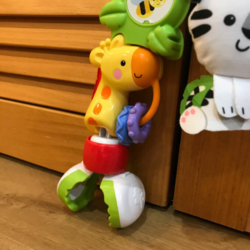 フィッシャープライスベビーカーやチャイルドシートにつけるおもちゃ しーあら 千代崎の子供用品の中古あげます 譲ります ジモティーで不用品の処分