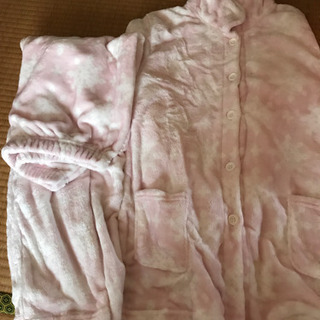 新品のピンクのパジャマ