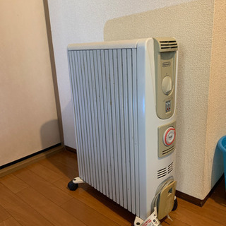 リサイクルショップAYA】オイルヒーター◇デロンギ◇９枚フィン がたかっ