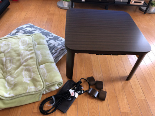 【交渉中】60センチ正方形こたつ\u0026布団セット