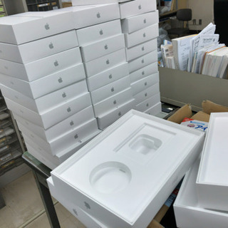 iPadの箱、60個