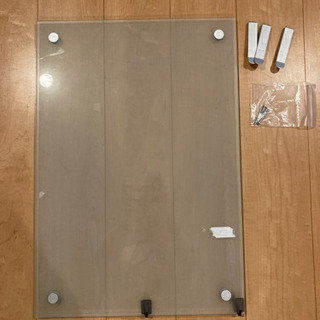 IKEA ガラスボード