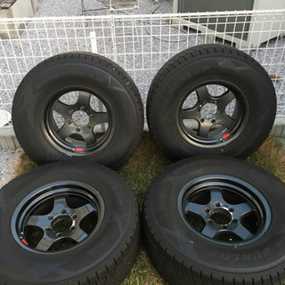 275/70r16ランクルサーフプラドハイラックスタイヤ スタッドレス