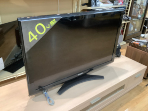 【取りに来れる方限定】SHARPの2011年製液晶テレビ！