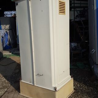 状態は良いです】仮設トイレ(汲取り式)、軽いので搬入は簡単です。