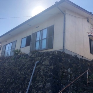 諏訪湖の観える　閑静な平屋建てです。