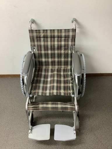 車椅子　目立つ汚れなし