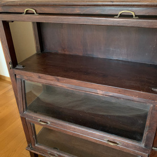 オールドメゾン　キャビネット