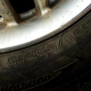 スパイクタイヤ中古 195/65-15　バリ溝です！