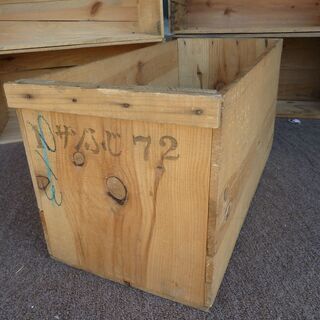 【商談中】ヴィンテージ木箱 木製 コンテナ リンゴ箱 重ねて D...