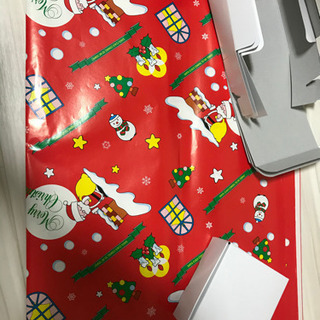 クリスマス包装紙　２８枚　ギフト箱多数　決まりました。