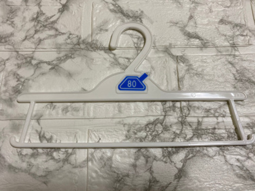 西松屋 キッズ ハンガー ズボン用 めありー 陸前原ノ町の子供用品の中古あげます 譲ります ジモティーで不用品の処分