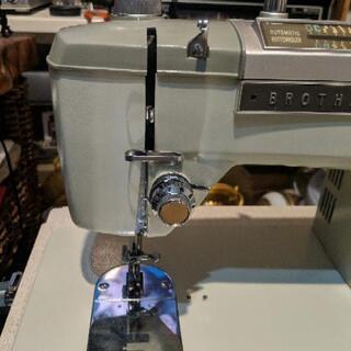 生活家電 レトロアンティーク BROTHER ミシン (๑•̀ㅂ•́)و✧