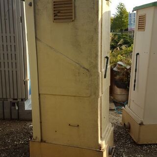 【状態は良いです】仮設トイレ(水洗式)、洗浄済みです。