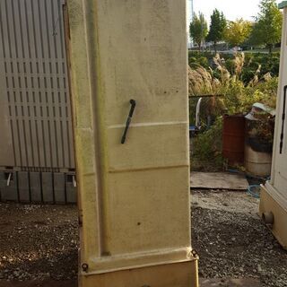 【状態は良いです】仮設トイレ(水洗式)、洗浄済みです。