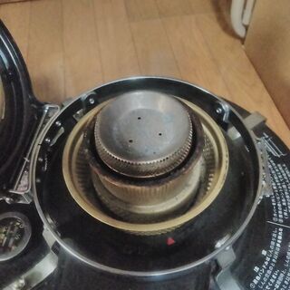 石油ストーブ　アラジン人気の黒