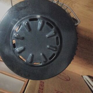 石油ストーブ　アラジン人気の黒