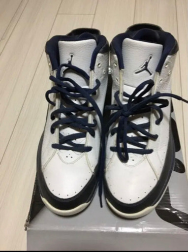 JORDAN スニーカー