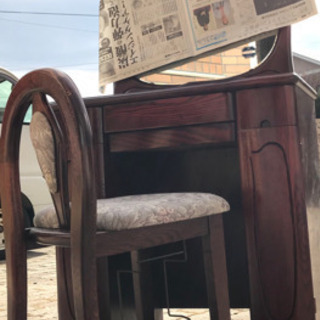 【ネット決済】値下げ‼️鏡台　ドレッサー　レトロ　椅子付き　8000円