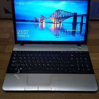 NEC 高性能第2世代Core i7搭載 メモリ8G HDD500G 大画面15.6インチ