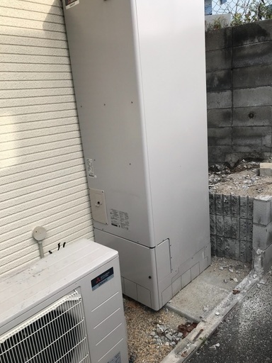 【値下げしました】給湯器（室外）オール電化