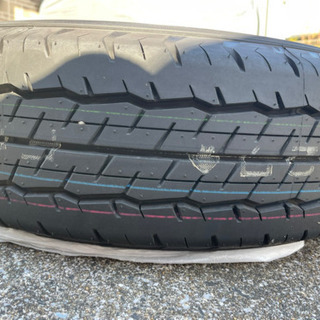 ハイエース6型　新車外し　タイヤ4本セット