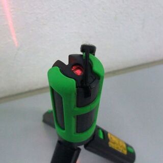 Panasonic/パナソニック レーザーマーカー 墨出し名人 ケータイ 壁