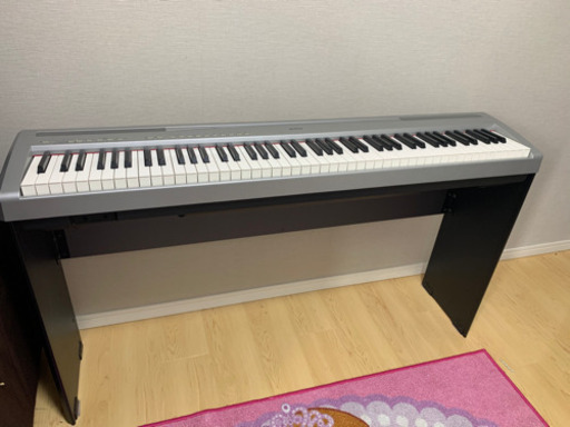 ヤマハ　電子ピアノ　P-95 別売の台付き
