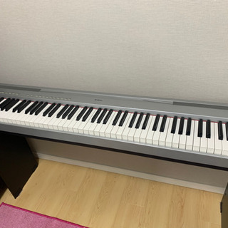 ヤマハ　電子ピアノ　P-95 別売の台付き