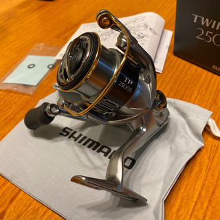 15ツインパワー2500HGS シマノ 15 ツインパワー 2500HGS