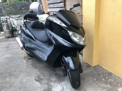 グランドマジェスティ250売ります。