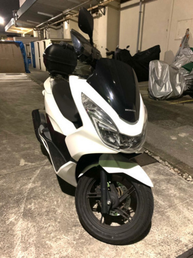 PCX150「ホワイトリアボックスとヒーター付き」