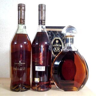 カミュXR エクストラ レア、クルボアジェ プルミエ 古酒 終売コニャックまとめて3本セット カミュXR エクストラ レア、クルボアジェ プルミエ 古酒 終売