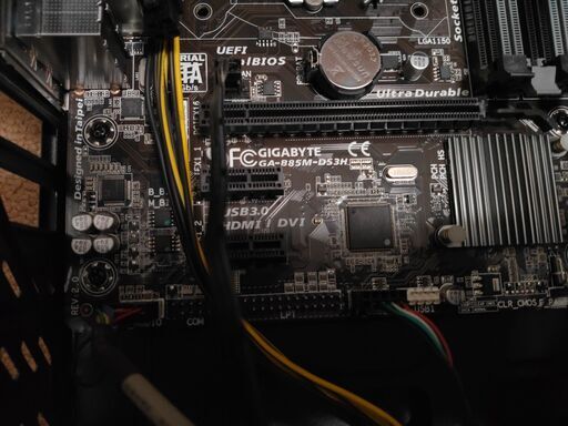 【ジャンク】自作PC Core-i5 4440 メモリ・ストレージ無し ジャンク】自作PC Core-i5 4440 メモリ・ストレージ無し