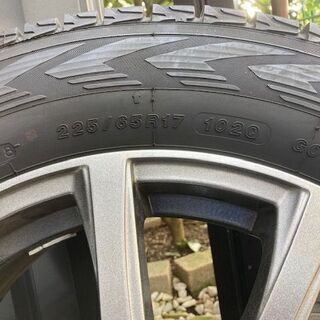 スタッドレスタイヤセット ヨコハマ ice Guard 225 65R17 4本セット