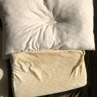 0円　テンピュール枕、カインズ枕2個セット