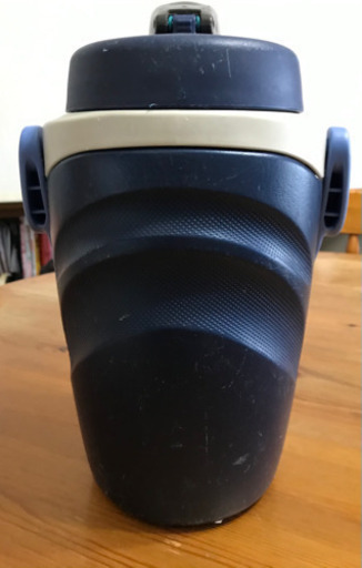 Thermos サーモス保冷水筒2リットル はるこ 八木山動物公園のその他の中古あげます 譲ります ジモティーで不用品の処分