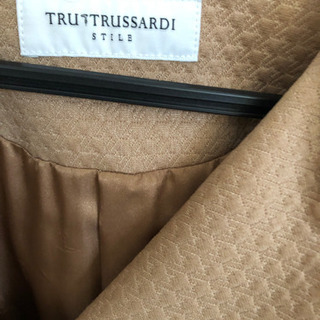 トラサルディのコート未使用 | switchlab.pe