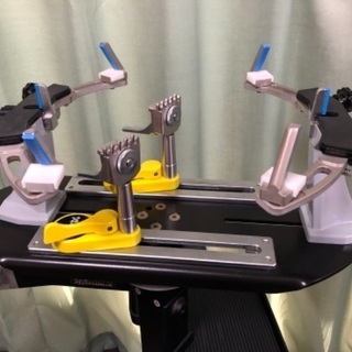 『取引先決定しました』テニスPHAGASON（ファガソン ）バネ式手動スタンドタイプのガット張り機