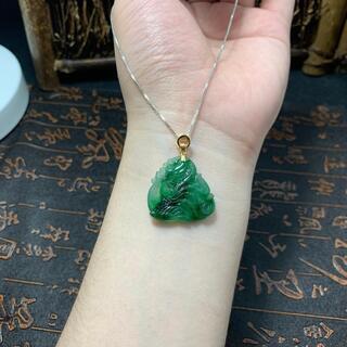 福袋 ネックレス 孔雀 本翡翠 氷ヒスイ 緑色 仕事運UP 誕生日