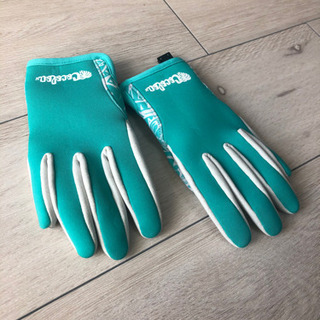 人気のGULLのレディース　フルフットの3点セットにブーツとソックスとグローブで6点セット